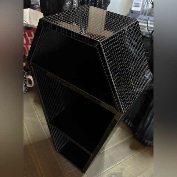 Black Geometric Shelf - Picture 7 of 11